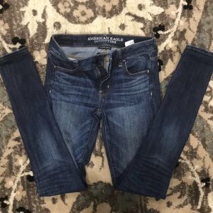 NEW W/O TAGS AE SUPER SKINNY